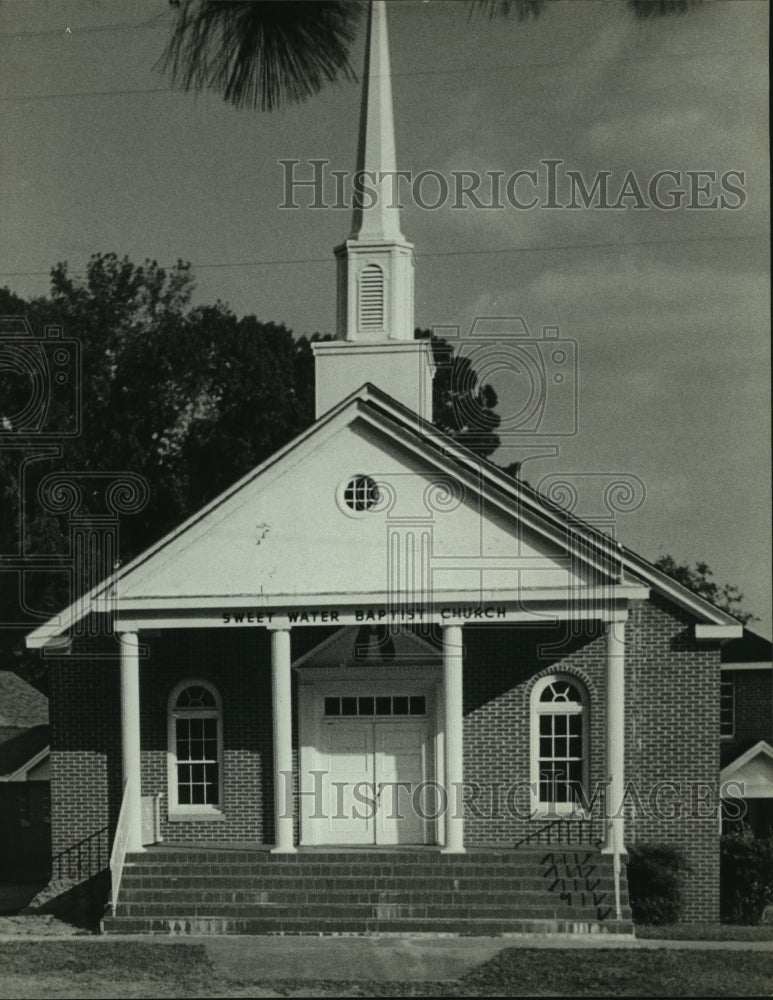 1986 Press Photo Exterior of the Baptist Church, Sweetwater, Alabama- Historic Images