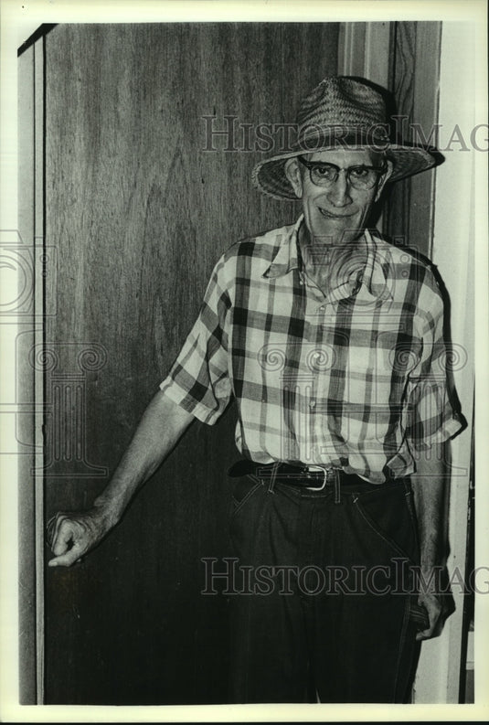 1986 Press Photo Resident of Stanley's Crossroads, Alabama- Historic Images