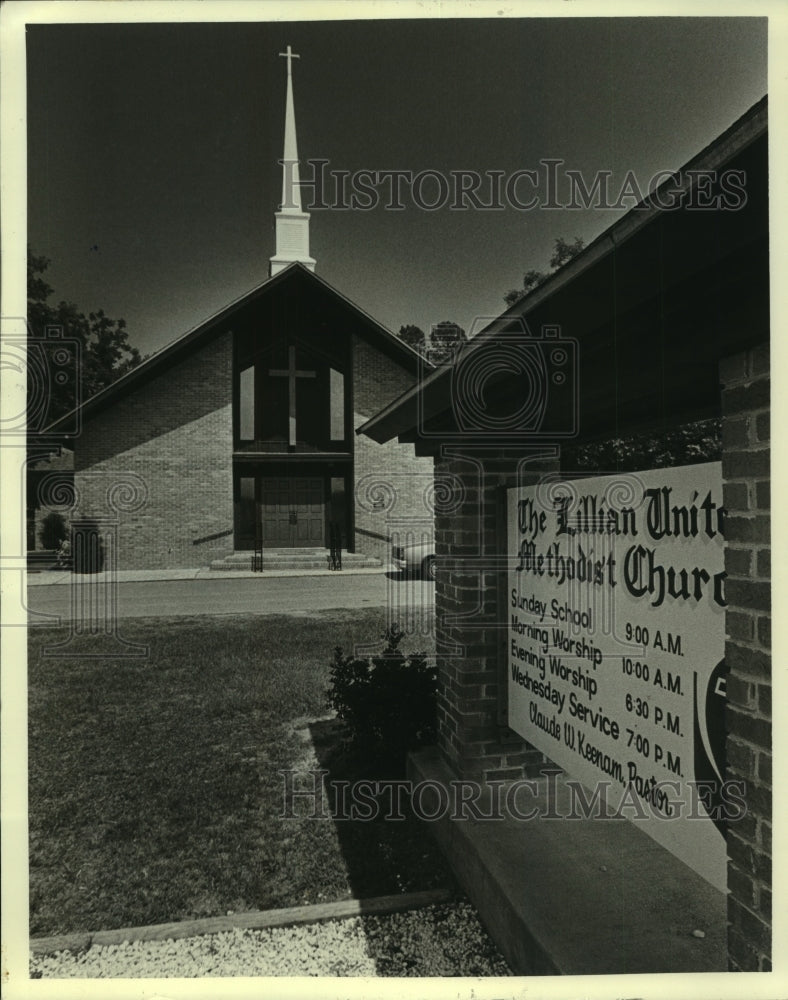 1990 Press Photo Exterior of Lillian United Methodist Church in Lillian, Alabama- Historic Images