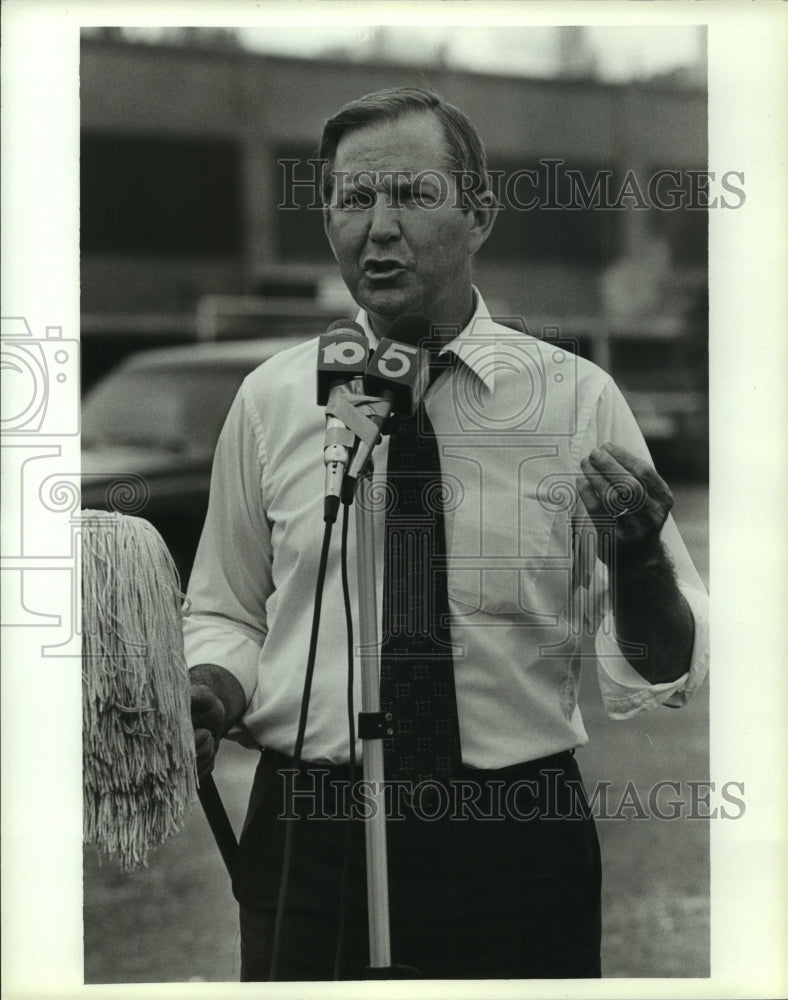 1990 Press Photo Paul Hubbert Running For Governor, Alabama- Historic Images