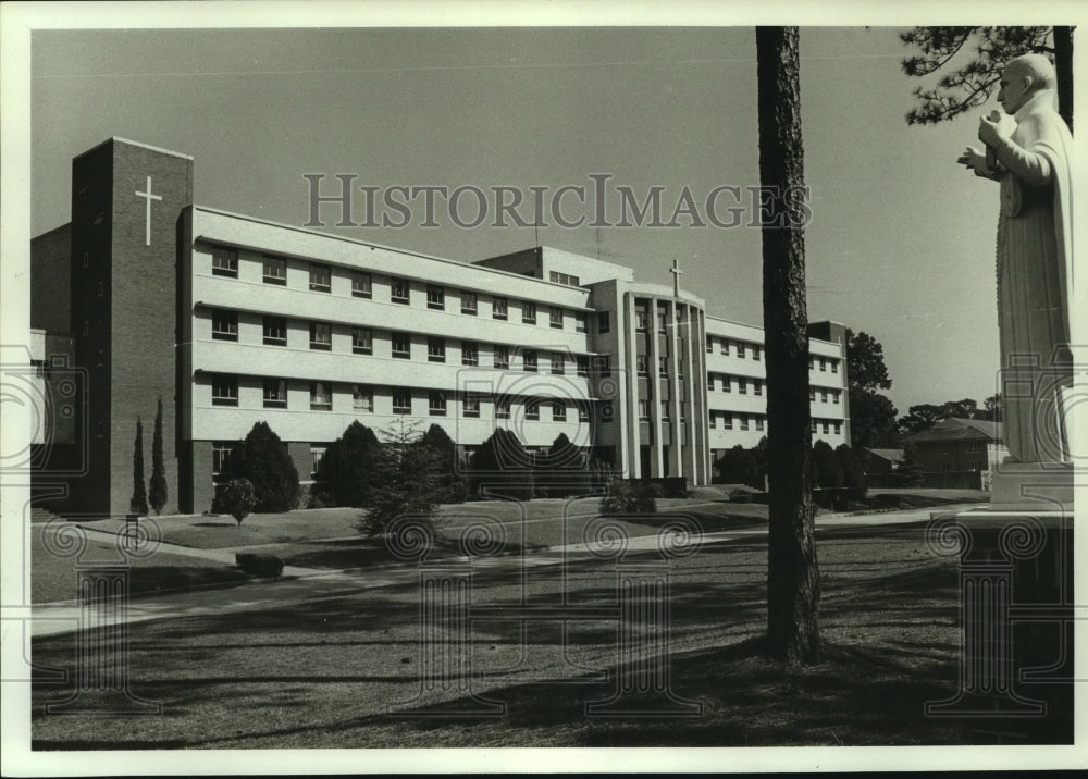 1968 Press Photo Jesuit Provincial House of Studies College, Alabama- Historic Images