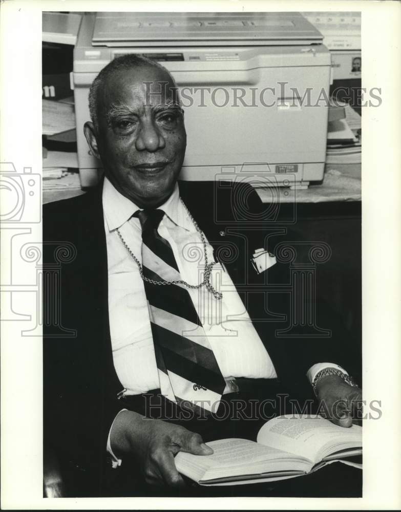 1990 Press Photo Bishop William Smith, Alabama- Historic Images