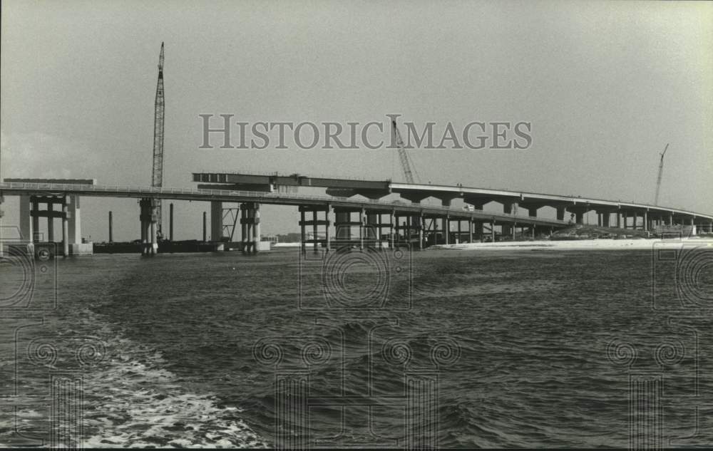 1988 Press Photo View of bridge construction from the water, Alabama- Historic Images