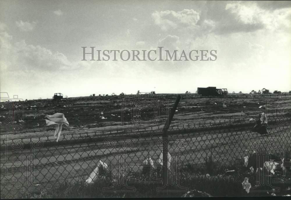 1989 Press Photo Landfill in Chunchula, Alabama - Historic Images