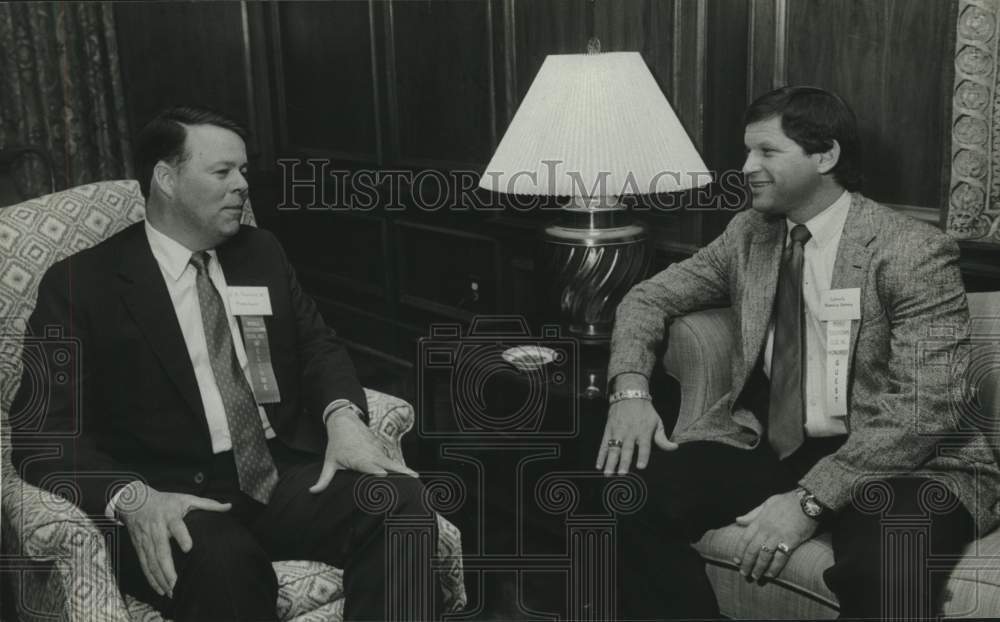 1987 Press Photo USA Coach Ronnie Arrow &amp; other, Alabama- Historic Images