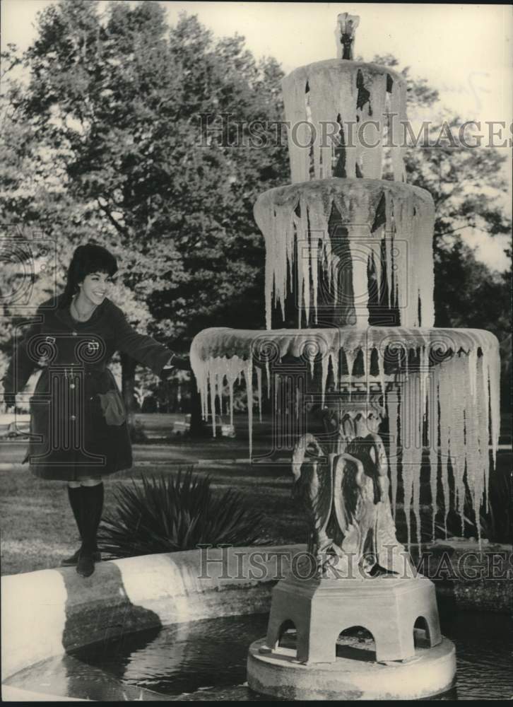 1962 Press Photo Frozen Fountain at Spring Hill College in Mobile, Alabama- Historic Images