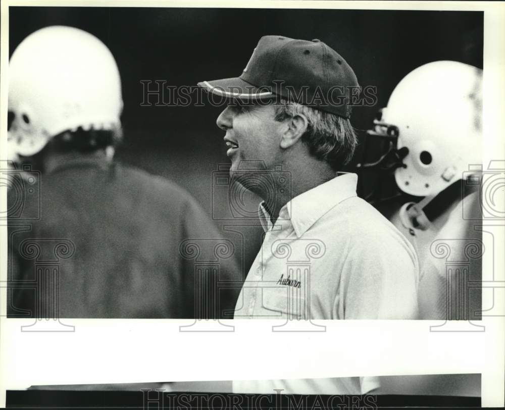 Press Photo Pat Dye, Auburn University Head Football Coach - amra10397- Historic Images