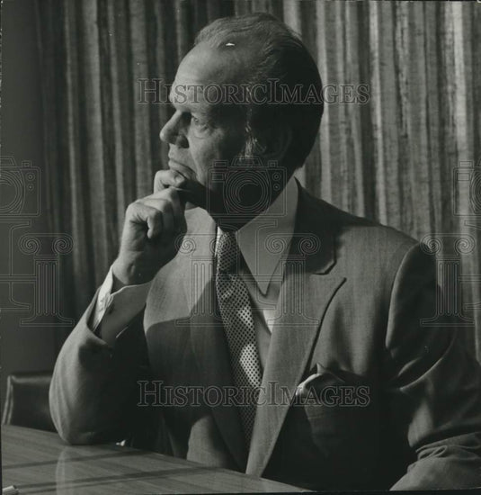 1971 Press Photo Radio host Paul Harvey in Alabama - amra10487- Historic Images