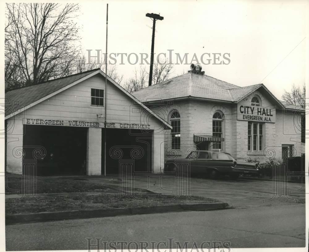 1964 Press Photo Exterior of the Evergreen City Hall &amp; Fire Department, Alabama- Historic Images