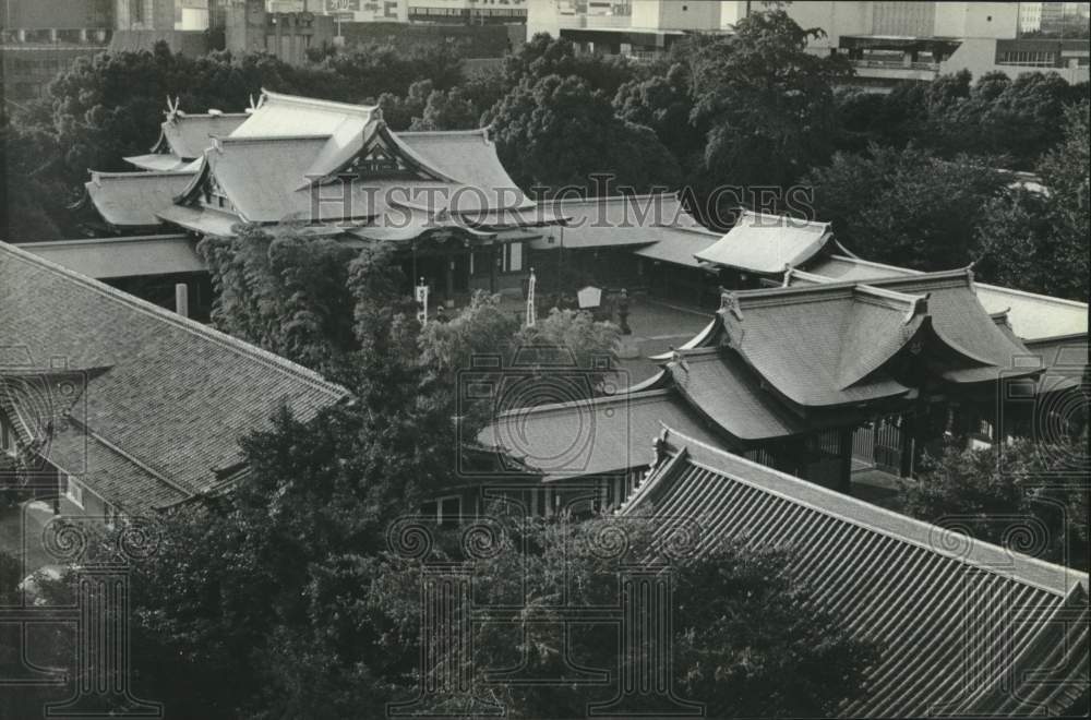 1987 Press Photo View of traditional rooftops in Tokyo, Japan- Historic Images