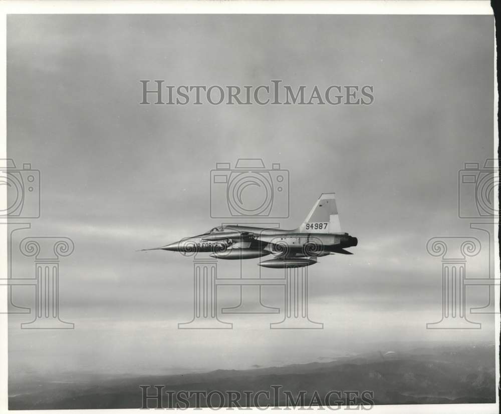 1971 Press Photo F5A Fighter Jet in the Air - amrx00071- Historic Images