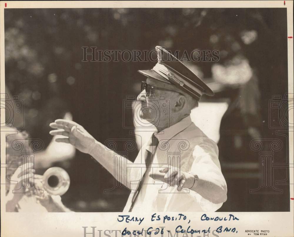 1980 Press Photo Musicians Local 626 Conductor Jerry Esposito at Fort Stamford- Historic Images