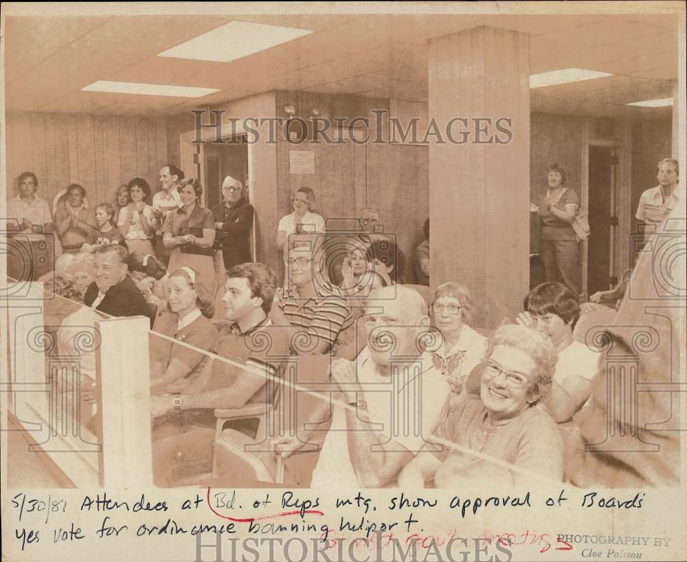 1981 Press Photo Attendees at Board of Representatives Meeting in Stamford- Historic Images