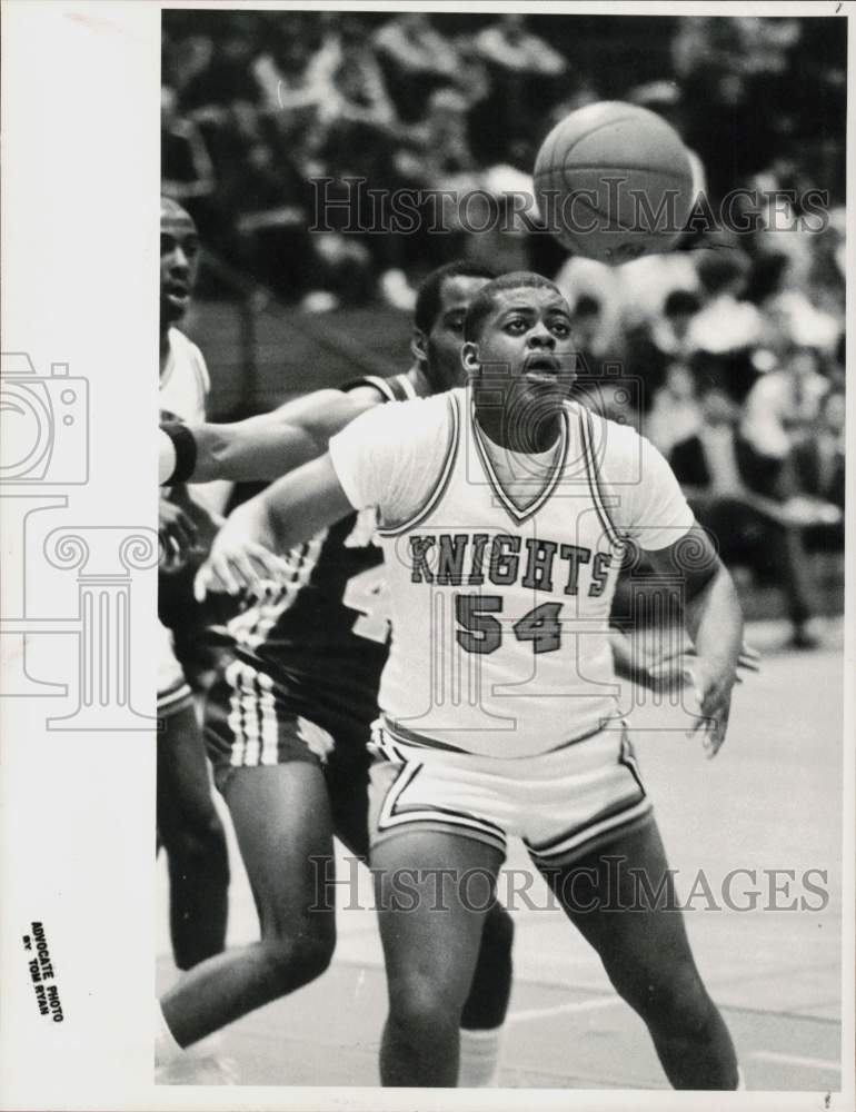 Press Photo Stamford High Boys Basketball Player Anthony &quot;Pops&quot; Logan- Historic Images