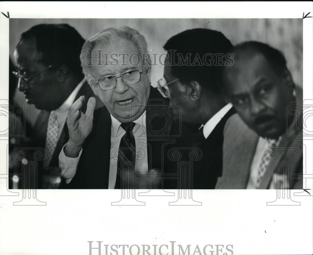 1989 Press Photo Jerry McClain, Judge Frank Battisti, Virgil Brown, and Earl W. Williams- Historic Images