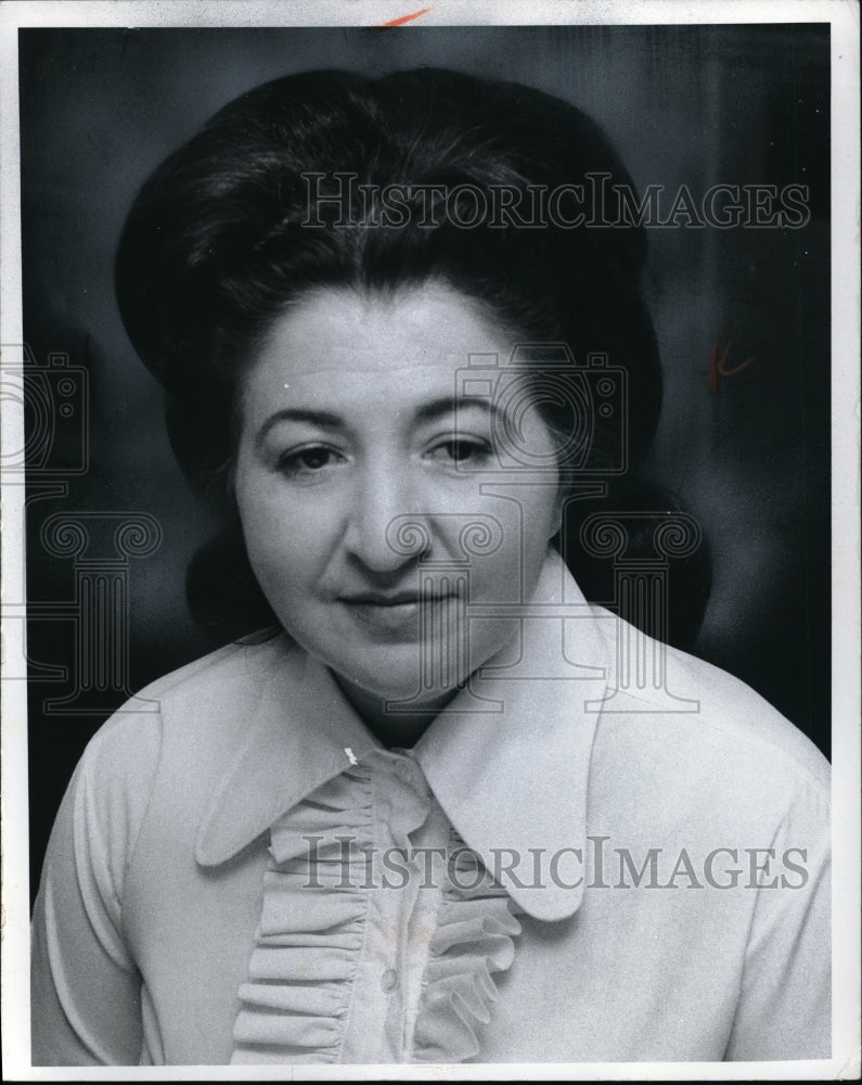 1971 Press Photo Betty F Bennett Councilman in Garfield Hts, Ohio- Historic Images