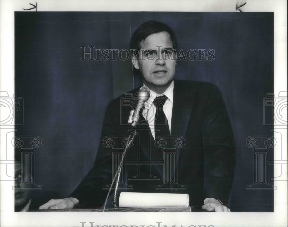 1986 Press Photo Steve Albrecht speaking to the Grocery Reps at Fishermans Wharf- Historic Images