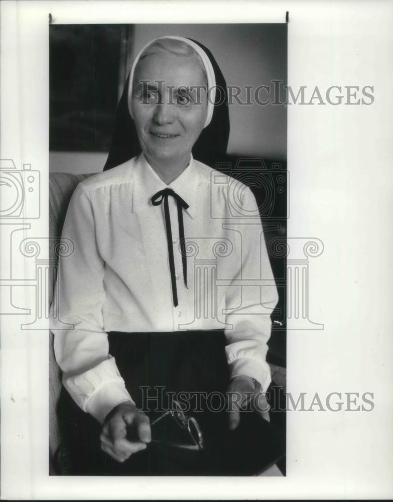 1985 Press Photo Urauline College Mother Superior sister Rose Angela- Historic Images