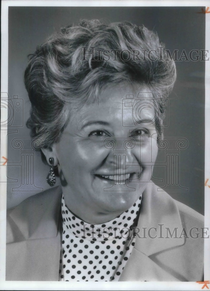 1975 Press Photo Mrs. J. H. Albrech music director - Historic Images