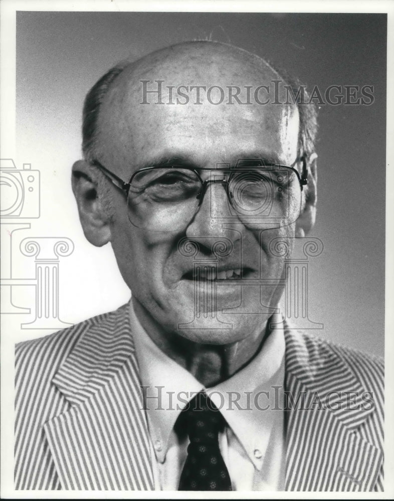 1968 Press Photo Robert L. Bend of Greater Cleveland Neighborhood Service Center- Historic Images