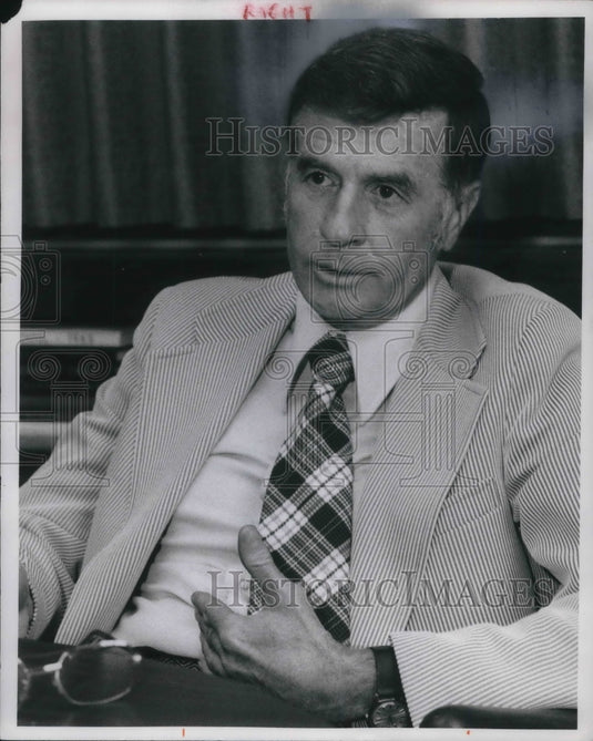 1975 Press Photo Lakewood Schools Superintendent Dr Richard A. Boyd- Historic Images