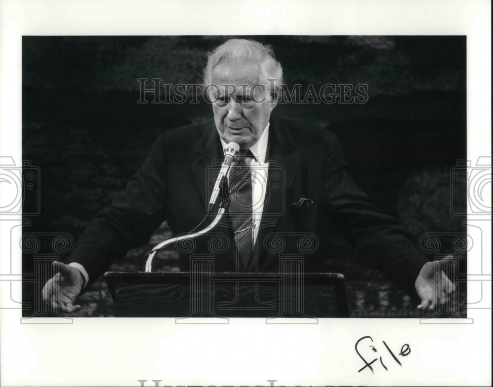 1986 Press Photo Chief Justice Warren Burger- Historic Images