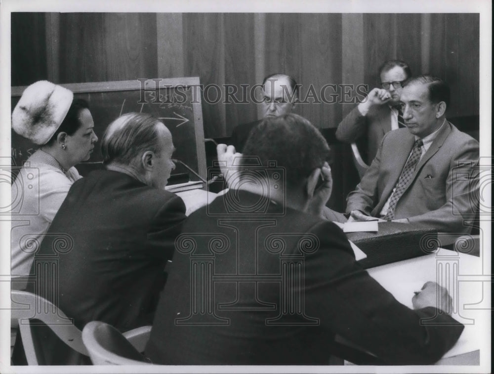 1968 Press Photo Board Ethics, Mrs. White, L. Thompson, A. Ripepi, S. Calandra- Historic Images