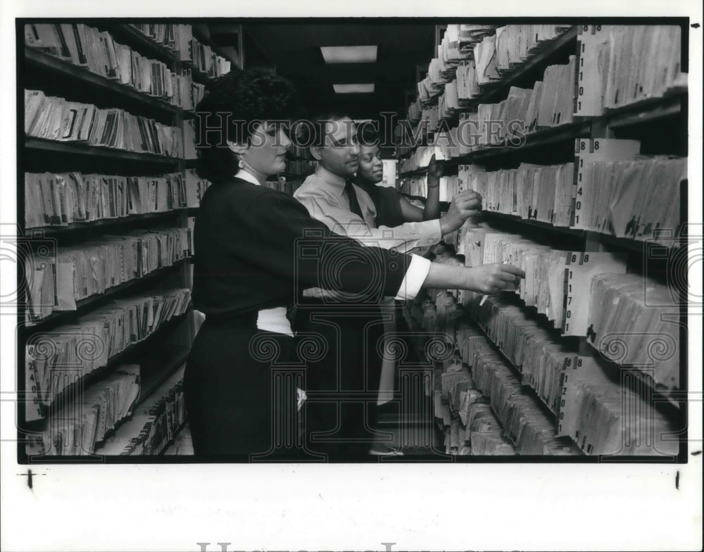 1989 Press Photo Colleen Gallagher, candidate Benny Bonanno, Phyllis Burks- Historic Images