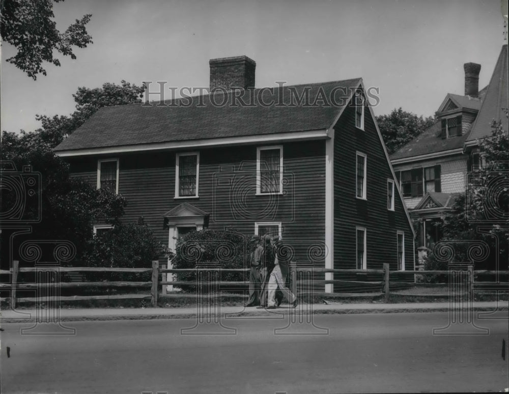 1948 Press Photo John Adams ancestral home in Quincy, Mass - Historic Images