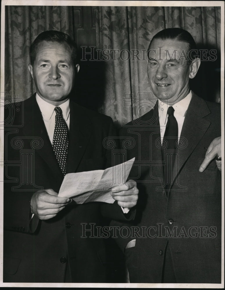 1955 Press Photo C&amp;O Railroad Director Cyrus Eaton Jr Fritz Berendsen- Historic Images