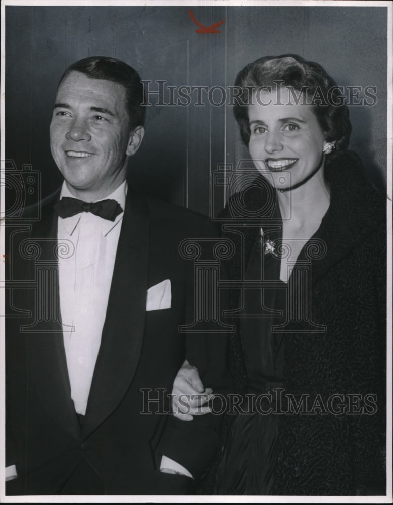 1954 Press Photo Mr. And Mrs. Kenyon C. Bolton- Historic Images