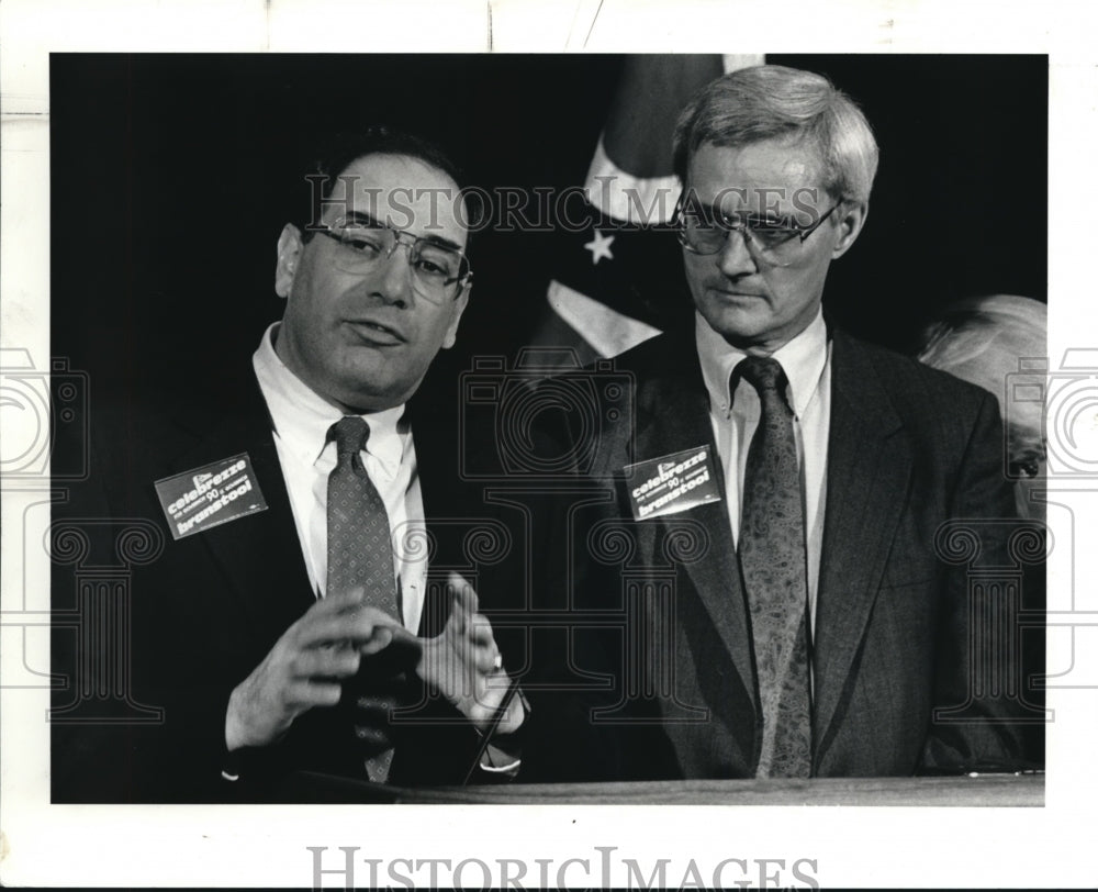 1990 Press Photo Anthony Celebrezze &amp; Gene Branstool, news conference- Historic Images