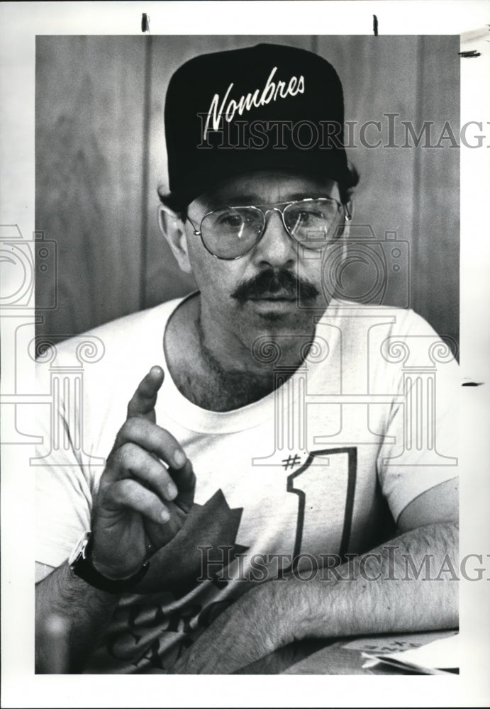 1987 Press Photo Dominic Castaldo, Loraine steelworker- Historic Images