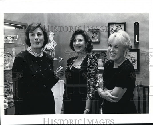 1991 Press Photo Nina Campbell decorator for the duke and duchess of York- Historic Images