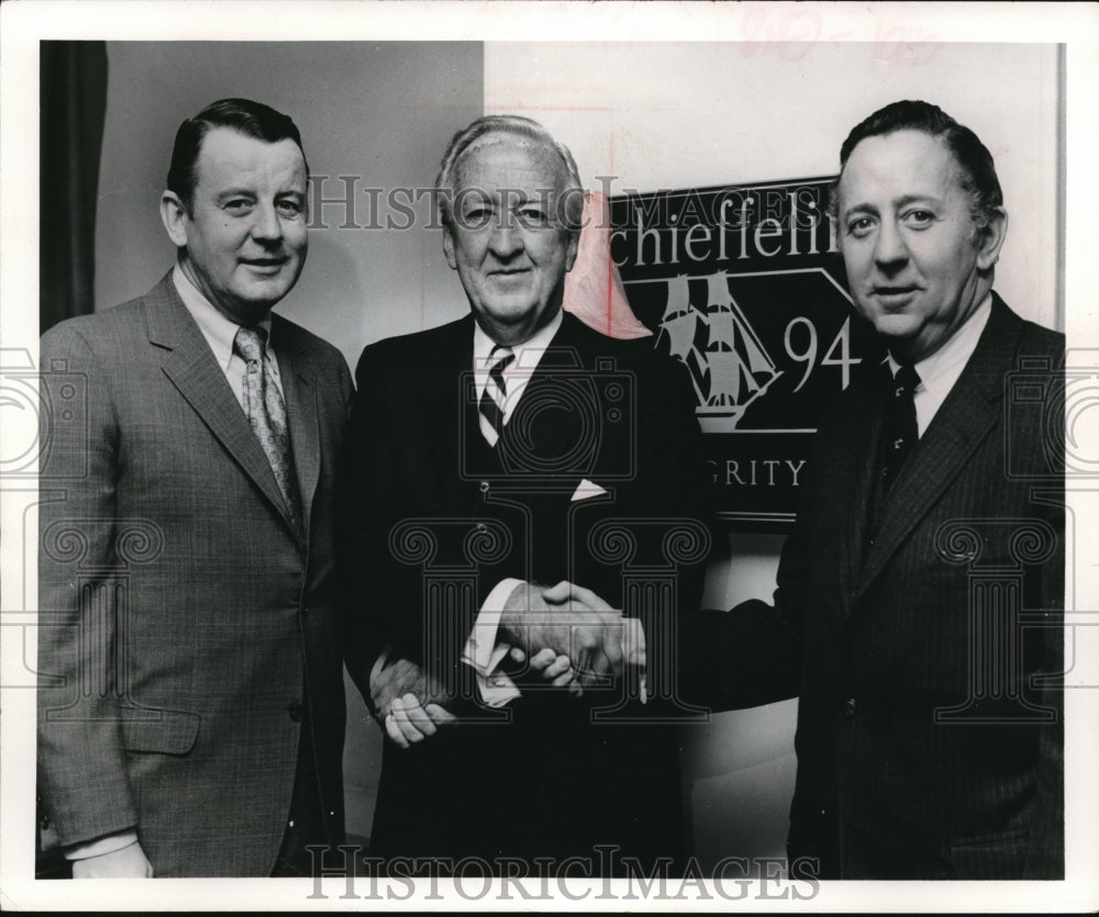 1970 Press Photo Frank E. Corrigan Retiring from Schieffelin &amp; Company- Historic Images