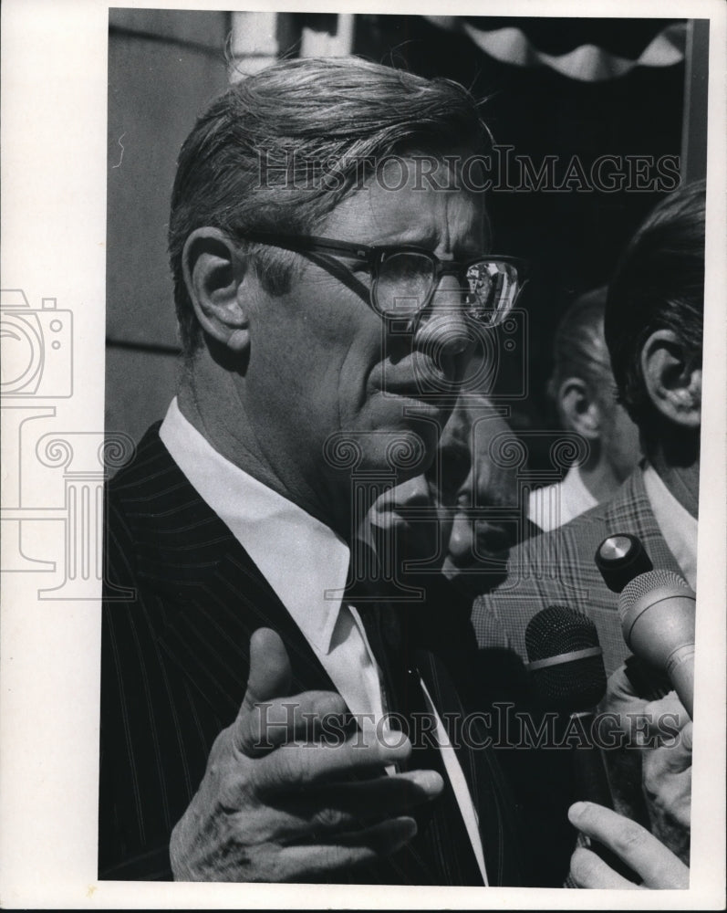 1971 Press Photo James M. Carney- Historic Images