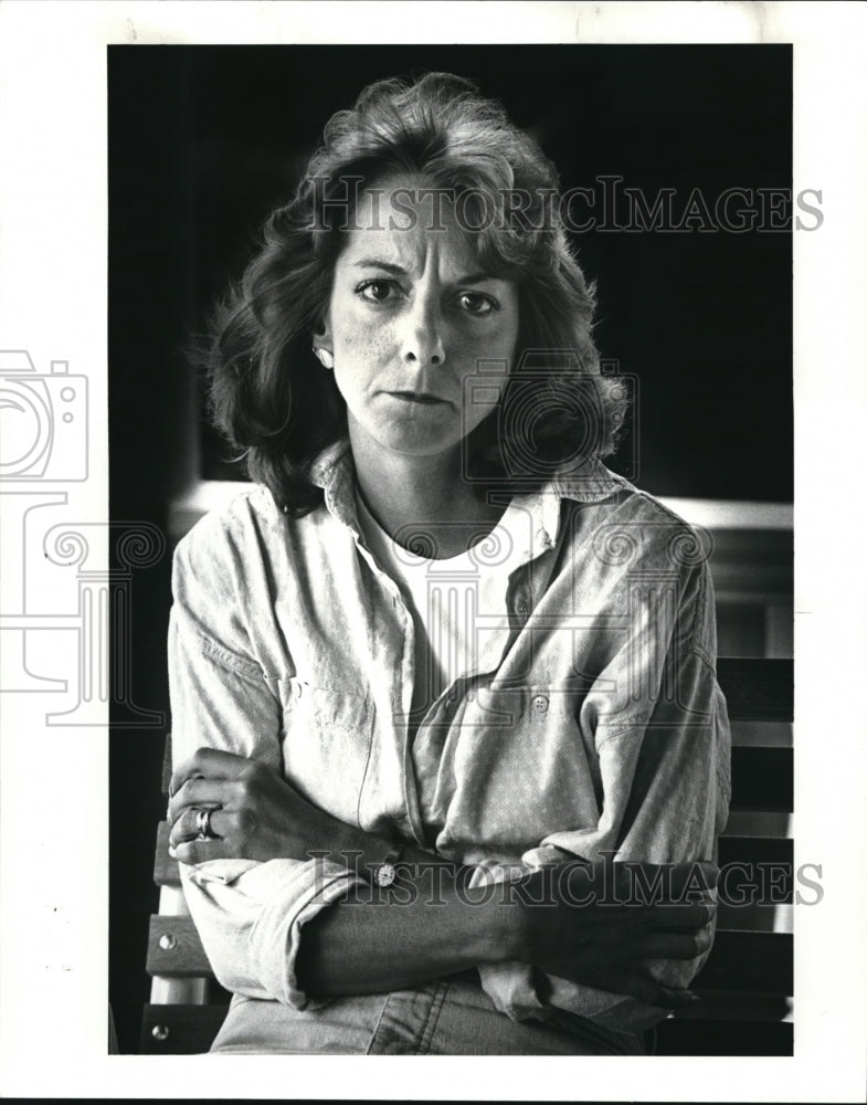 1987 Press Photo Ruth Duale, daughter of Robert F. Risberg who was electrocuted- Historic Images