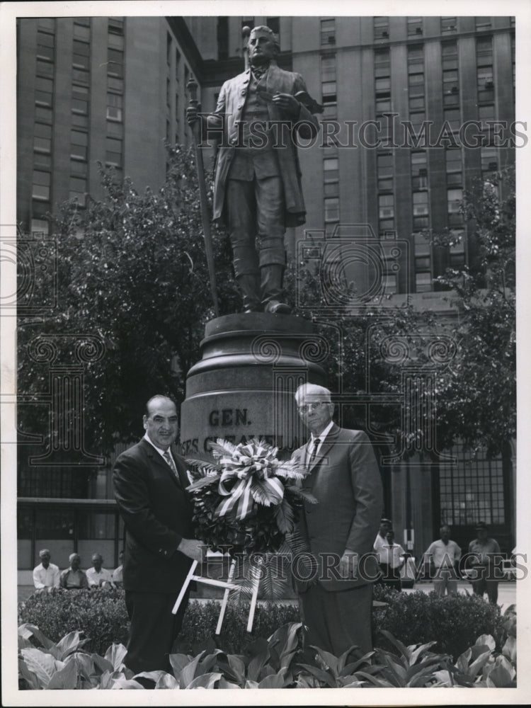 1961 Press Photo Mayor Anthony Celebrezze at 165th Cleveland Anniversary.- Historic Images