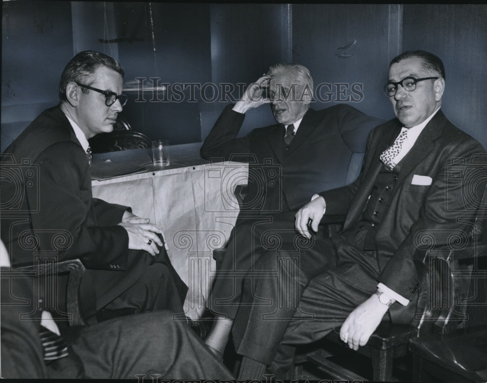 1954 Press Photo Dr. Steve Sheppard, William Corrigan, Fred Garmone at trial- Historic Images