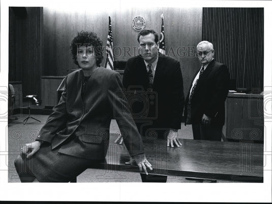 1994 Press Photo Prosecutors Kathy Craig & Kevin Spellacy,  Investigator RIley- Historic Images