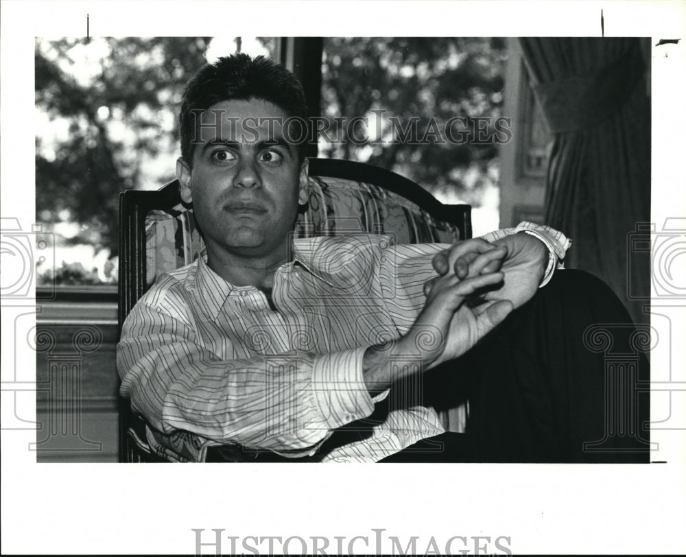 1991 Press Photo Frederic Dannen, author of &quot;Hitman&quot; - Historic Images