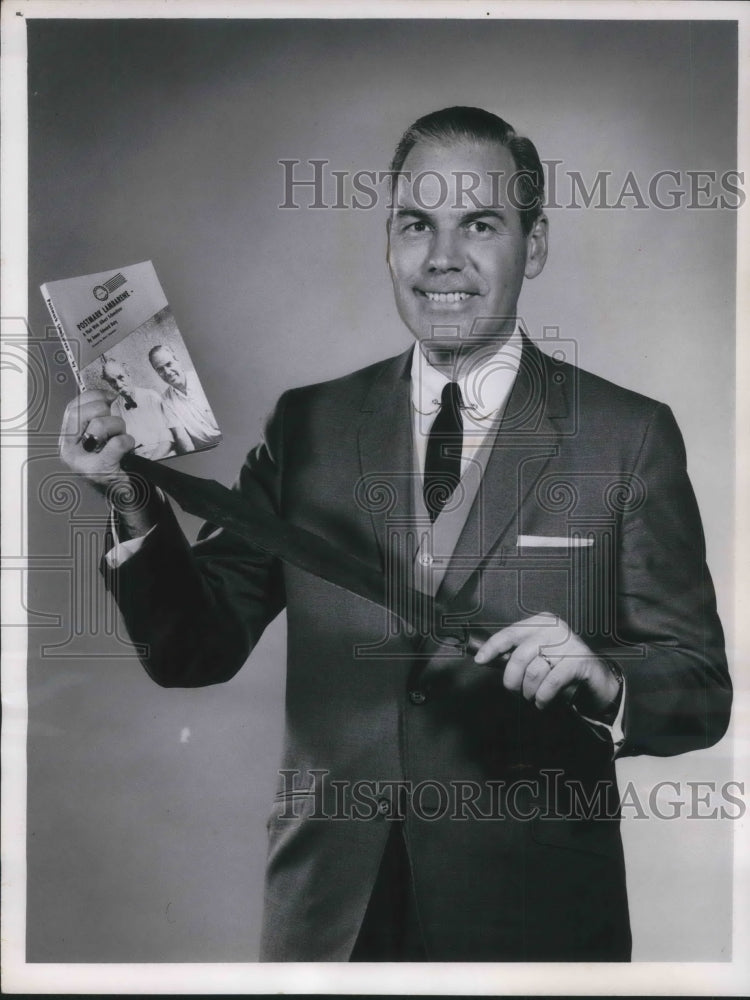 1965 Press Photo Reverend Dr. James E. Doty of Native Greater Cleveland - Historic Images