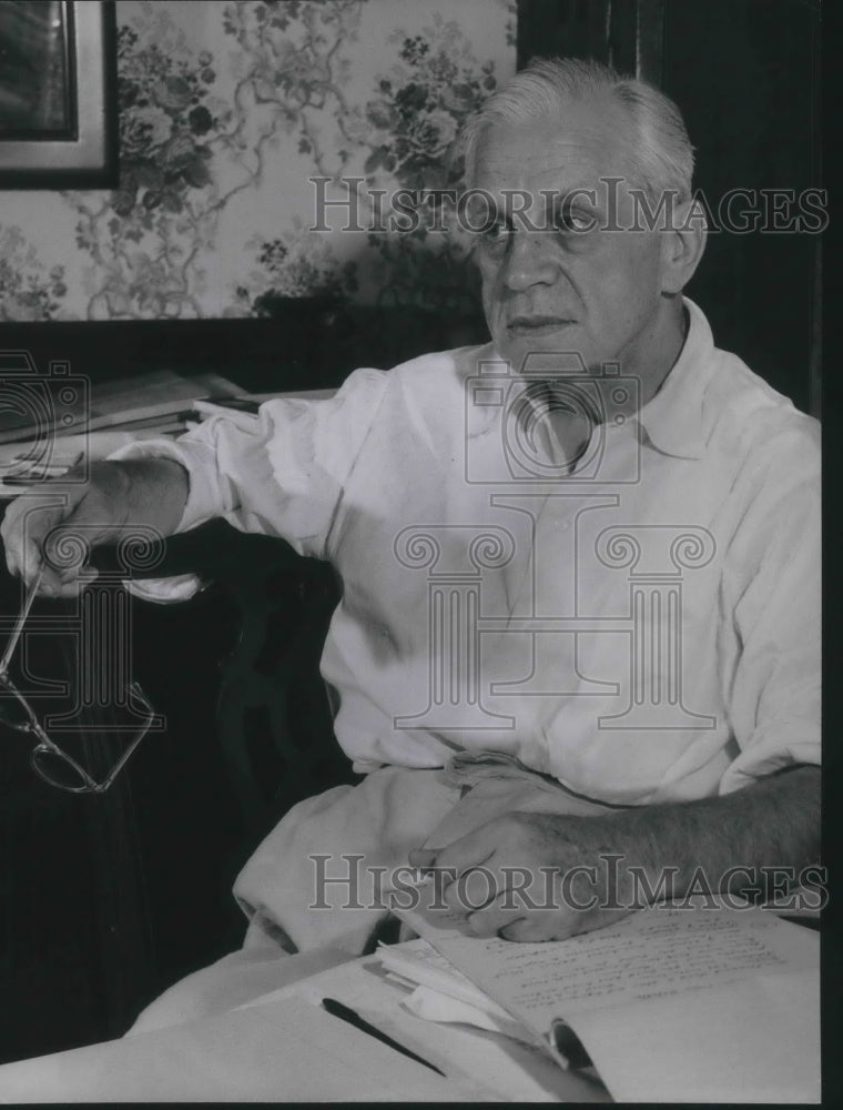 1954 Press Photo Attorney William Corrigan, criminal lawyer- Historic Images