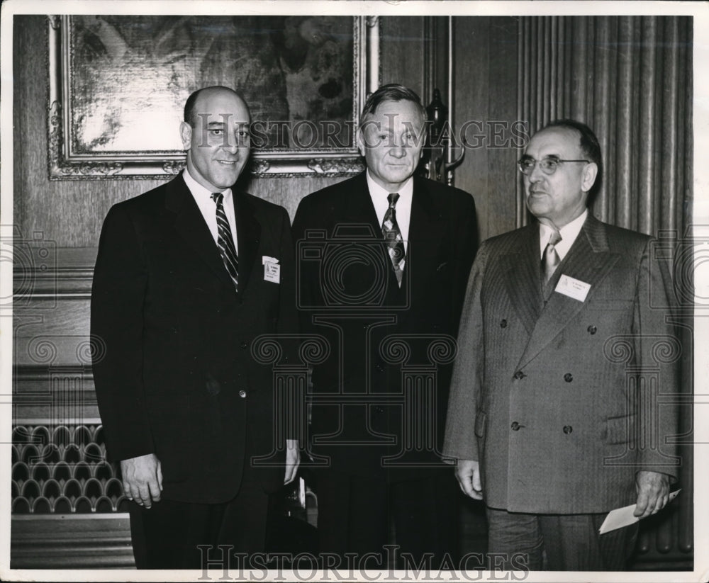 1954 Press Photo Mr Frank Celeste and Dr R. Richard Renner w/ William Douglas- Historic Images