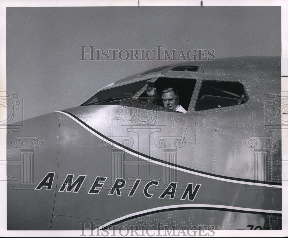 1963 Press Photo Jet Veteran &quot;Ernie&quot; Dryer retires today at age 60- Historic Images