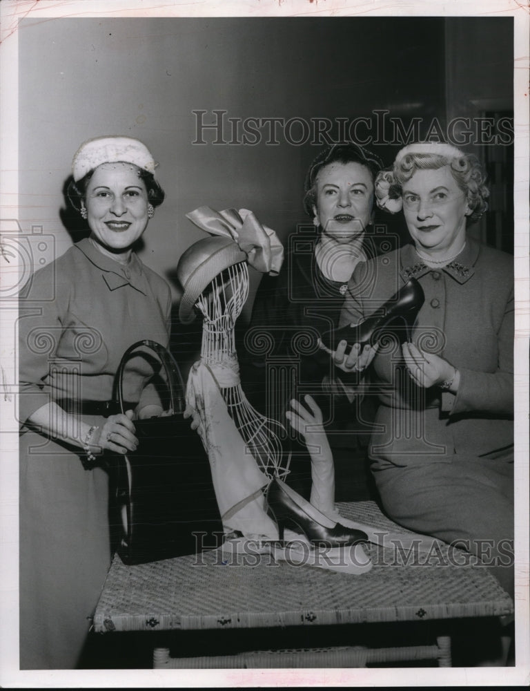 1957 Press Photo Mrs John Wananmacher President - cva11190- Historic Images