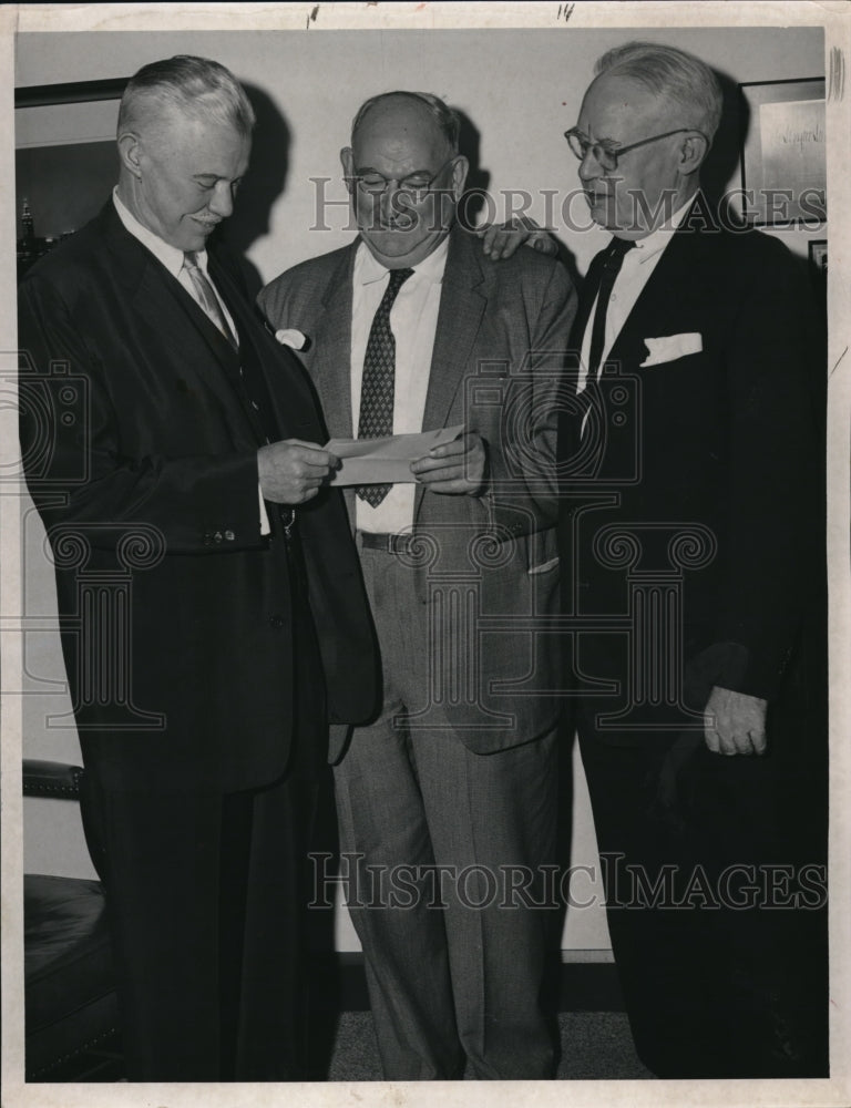 1958 Press Photo Sterly Grahm Eddie Dork NR Howard - Historic Images