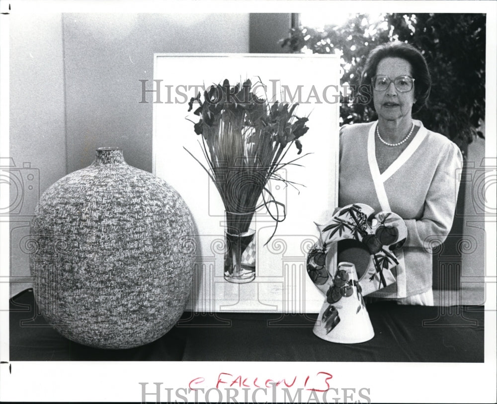 1989 Press Photo Jane Fallon Cleveland of the Playhouse Benefit Art Ale- Historic Images