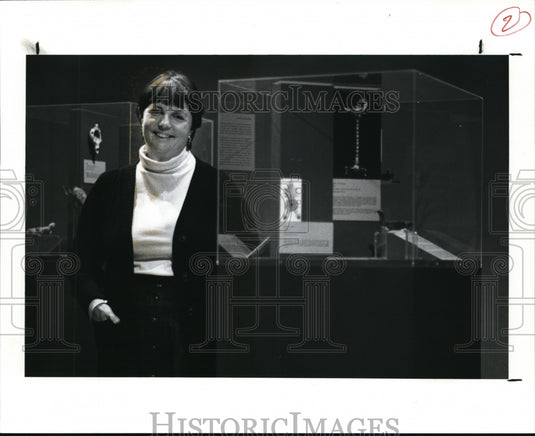 1989 Press Photo Patricia Fallon director Florence O'Donnell Wasner Gallery - Historic Images