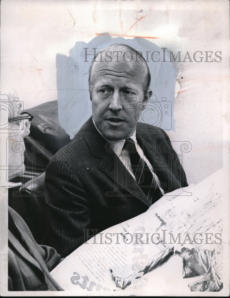 1968 Press Photo Rowland Evans Syndicated Columnist - Historic Images